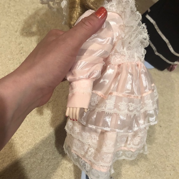 Porcelain Dolls, Dolls - Picture 4 of 12